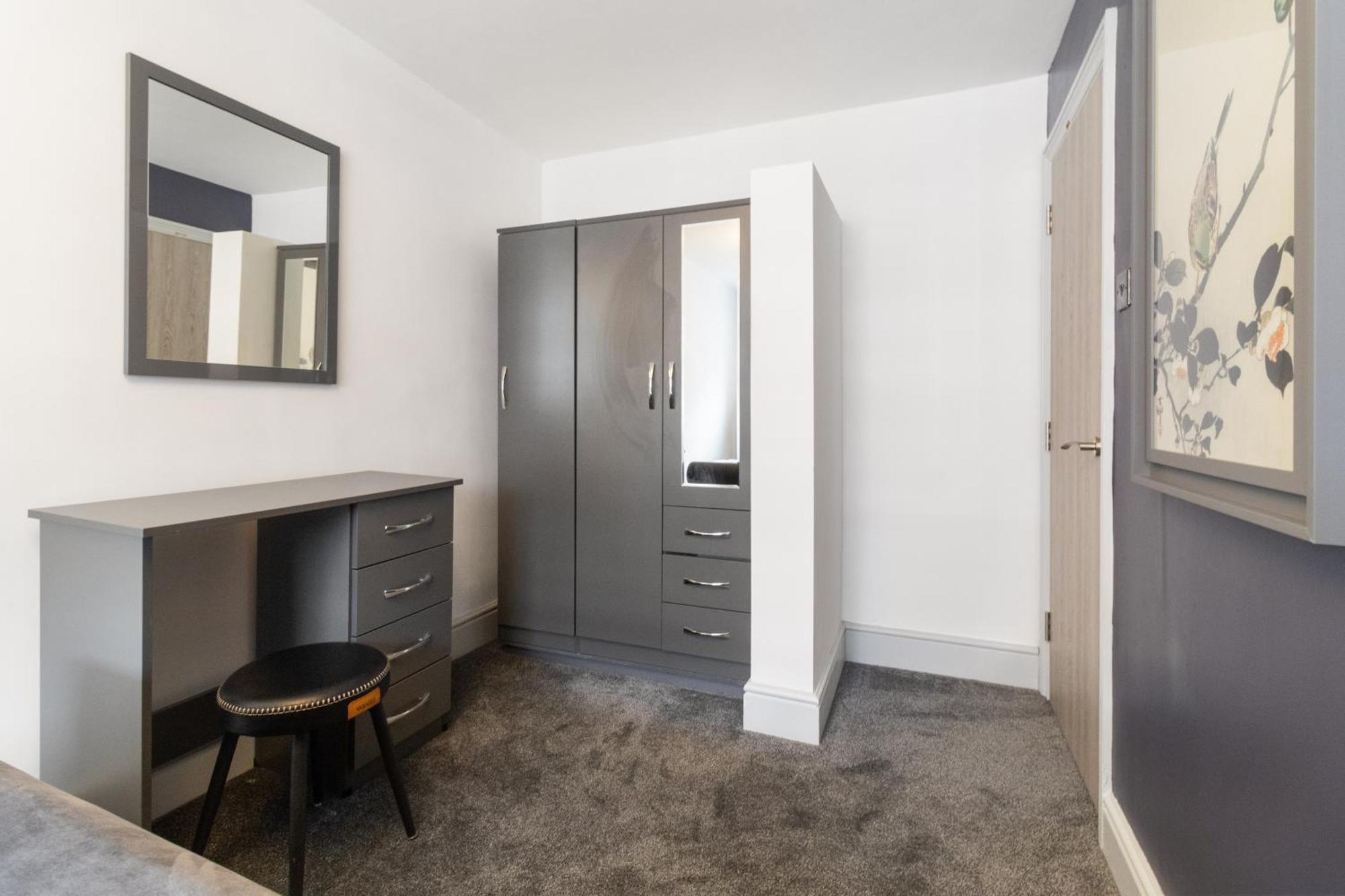 Whiskawaystays - Foregate Street - Apartment 4 Устър Екстериор снимка